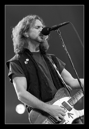 eddie vedder_h10