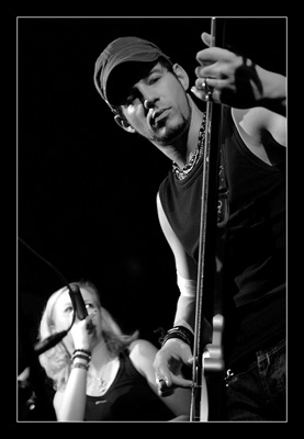 AREA51_band_h01