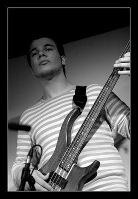 MOTHERFUNKERS_bass_h01